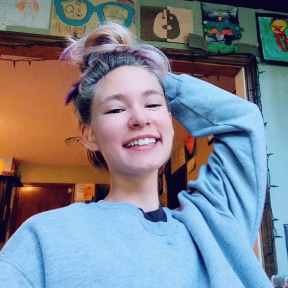 Meet your Posher, Nora - Picture 1 of 1